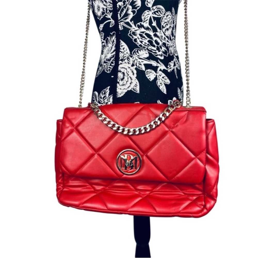 Studio Badgley Mischka red quilted leather gold chain purse size medium